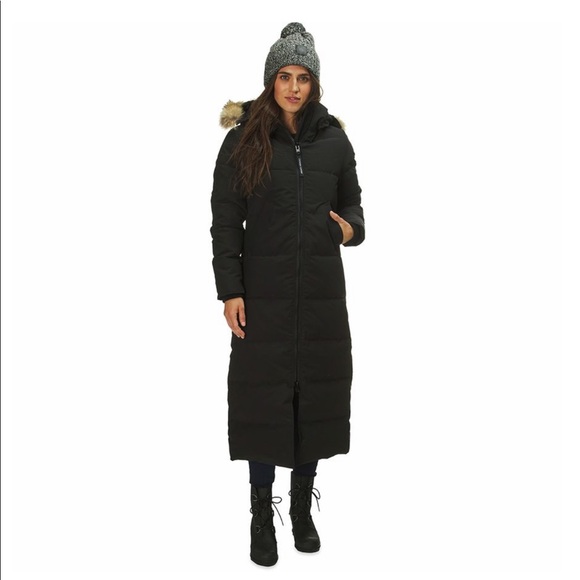 Canada Goose Jackets & Blazers - AUTHENTIC Canada Goose Mystique Parka